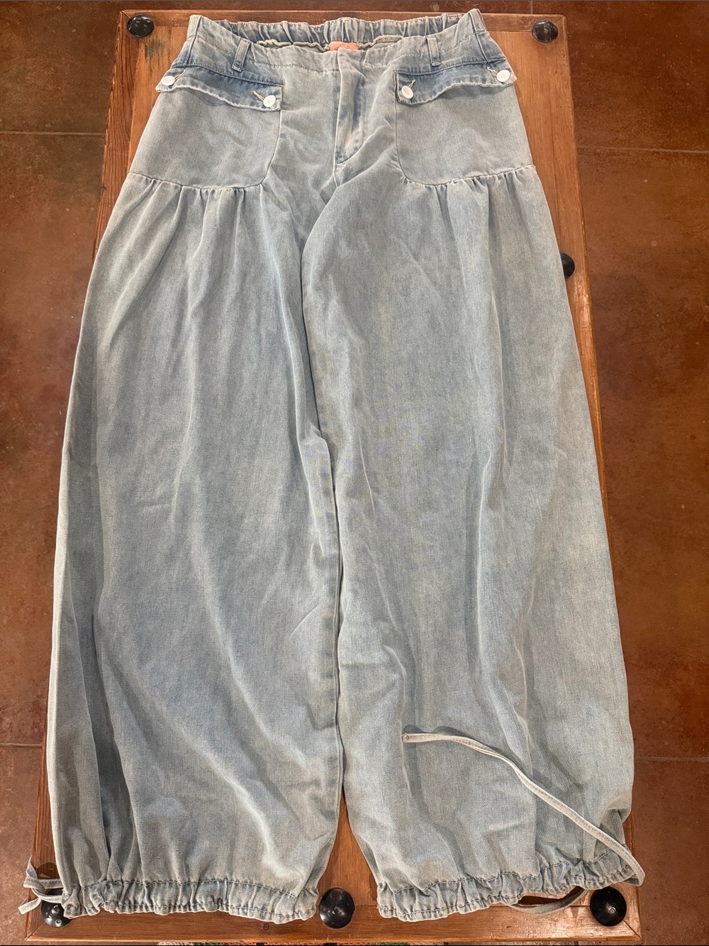 Light Wash Wide Leg Denim Pants with Elastic Hem